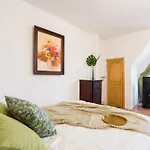 Apartmán Duze Mieszkanie Minuta Do Monte Cassino *