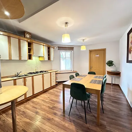 Apartmán Duze Mieszkanie Minuta Do Monte Cassino *